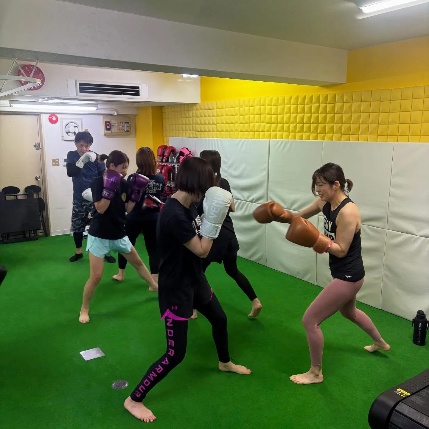 「仕事帰りにキックでリセット🥊✨」