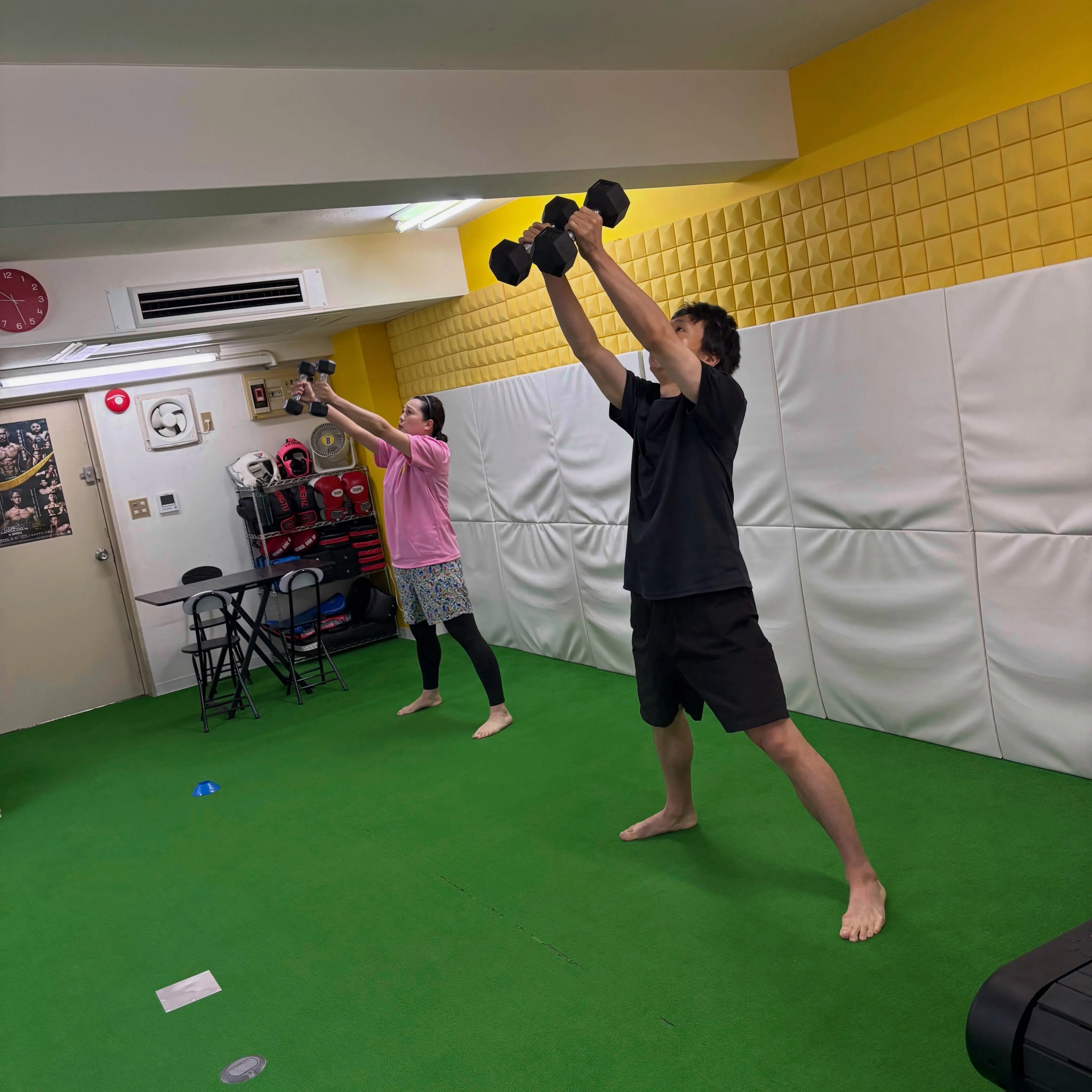 ダンベルでしっかり追い込む🏋️